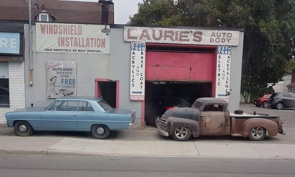 Laurie’s Autobody